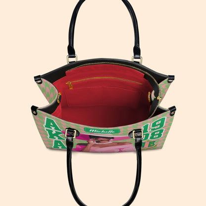 MOCK LE 1_20251122_LE_BLACK_AKA Soror Sister_ARND140_ADSG035_06