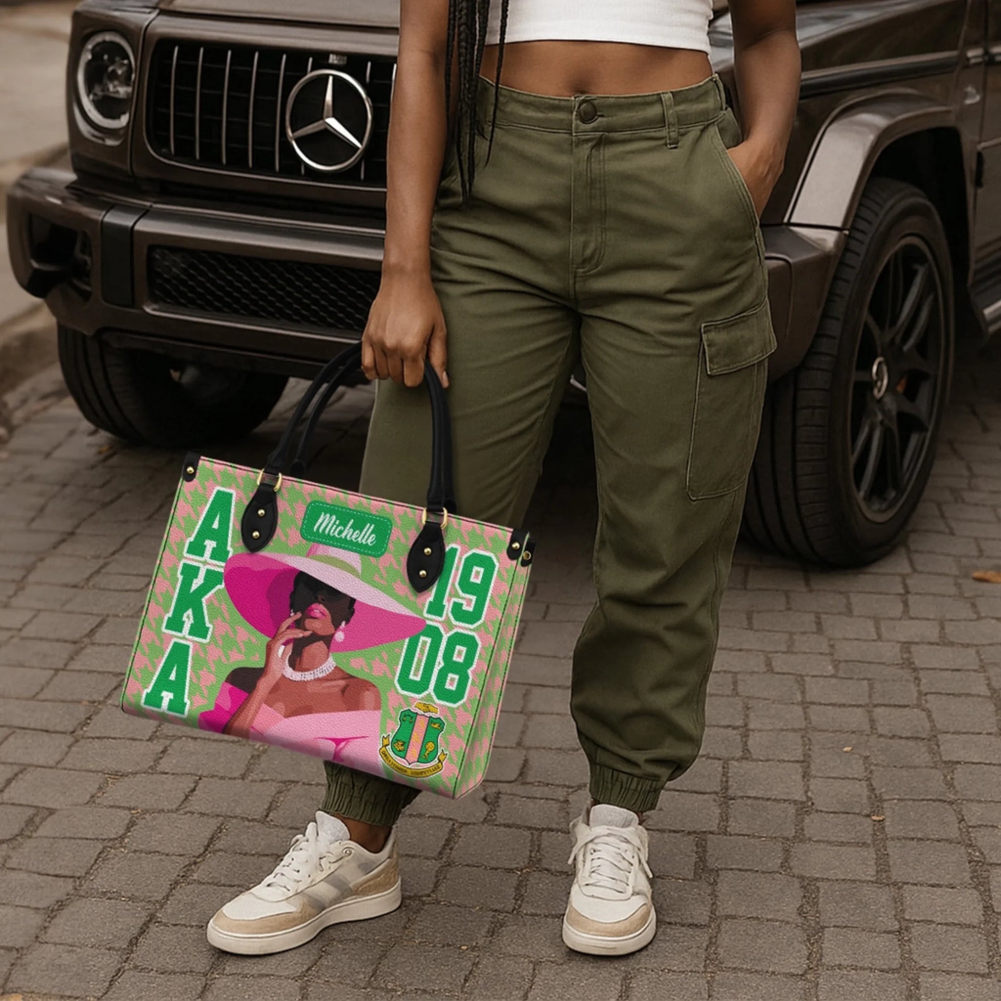 MOCK LE 3_20251122_LE_BLACK_AKA Soror Sister_ARND140_ADSG035_05