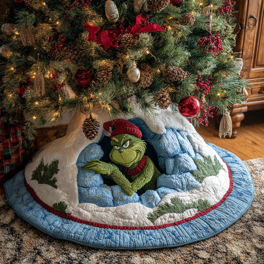 Cozy Cave of Chaos Quilted Tree Skirt NCU0HT120