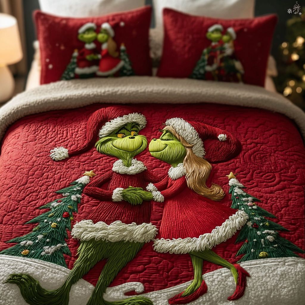 Crimson Green Love Quilted Bedding Set NCU0HT125