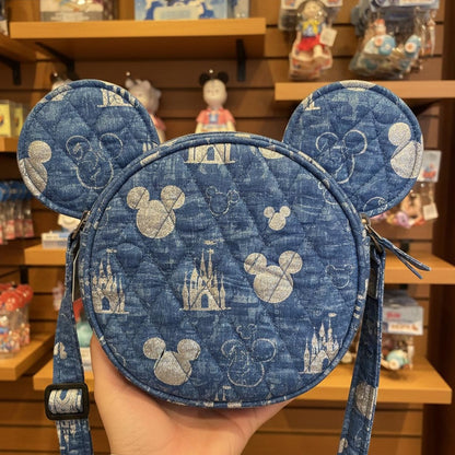 Everyday Fun Quilted Crossbody Bag DMC0DV027