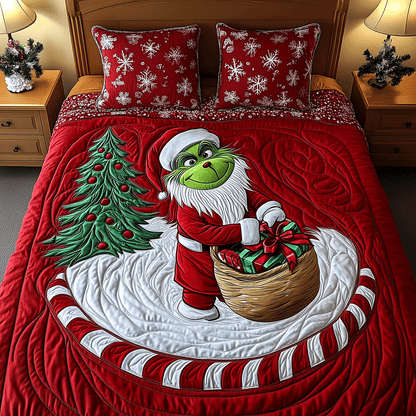 Holiday Mischief 3-Piece Quilted Bedding Set NCU0HT029