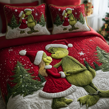 Midwinter Evergreen Kiss Quilted Bedding Set NCU0HT127