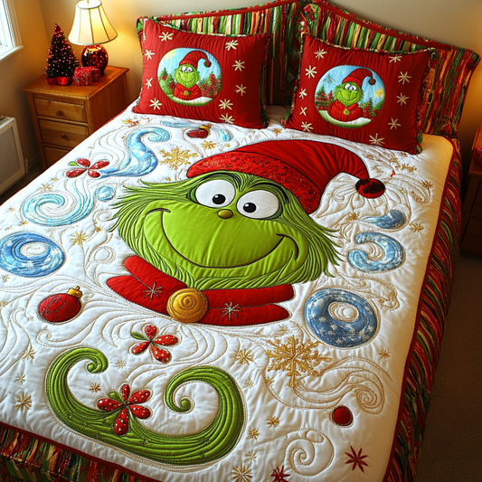 Playful Holiday Cheer 3-Piece Quilted Bedding Set NCU0LT021