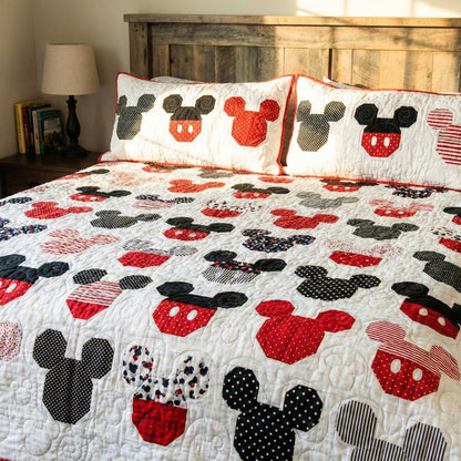 Playful Icons 3-Piece Quilted Bedding Set DMC0DV032