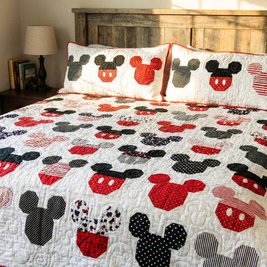 Playful Icons 3-Piece Quilted Bedding Set DMC0DV032