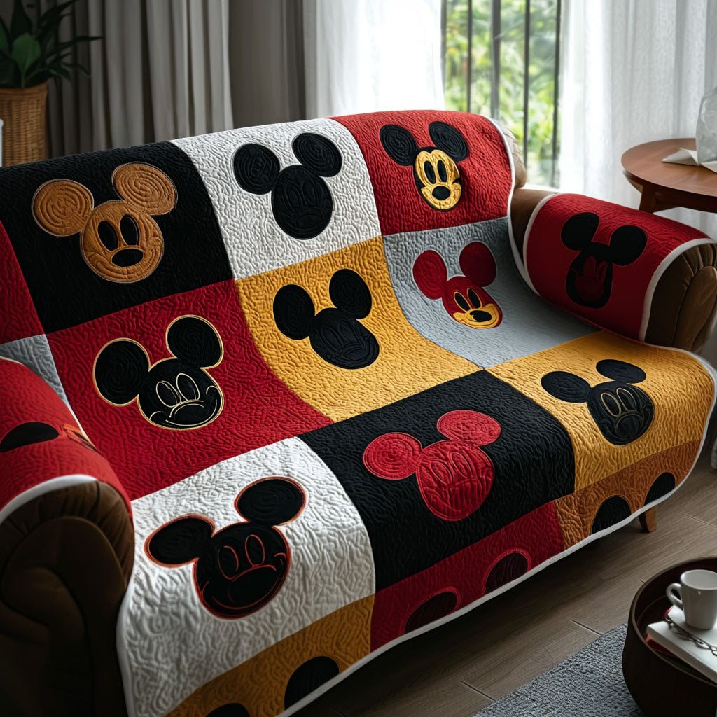 Signature Silhouette Classics Quilted Sofa Cover DMC0PT009