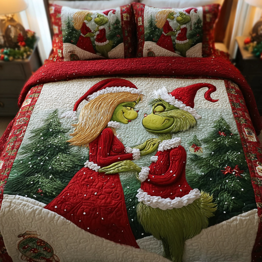 Snuggle Season Spark Quilted Bedding Set NCU0HT133