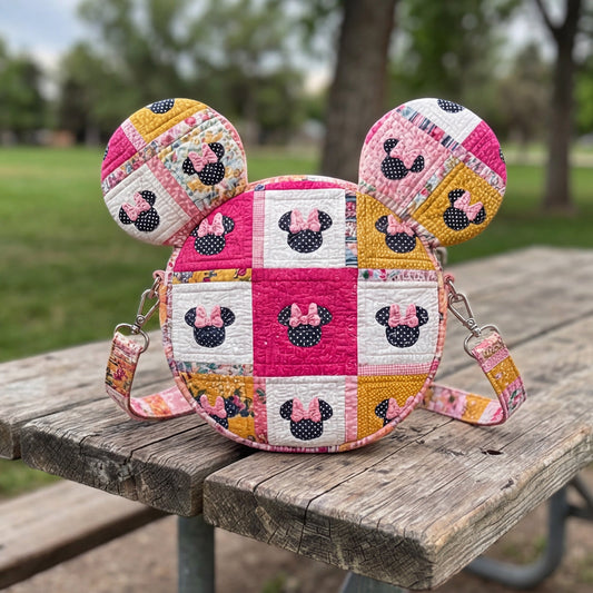 Sweet Patch Moments Quilted Crossbody Bag DMC0NT152