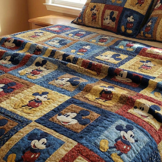 Timeless Fun 3-Piece Quilted Bedding Set DMC0DV036